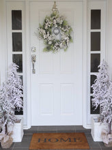 Load image into Gallery viewer, 55cm White Berry Wreath
