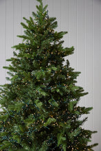 Load image into Gallery viewer, 7ft Nordic Fir Green Tree - 6500 LED
