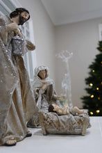 Load image into Gallery viewer, 3 Piece Nativity
