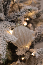 Load image into Gallery viewer, Smokey Champagne Ribbed Bauble
